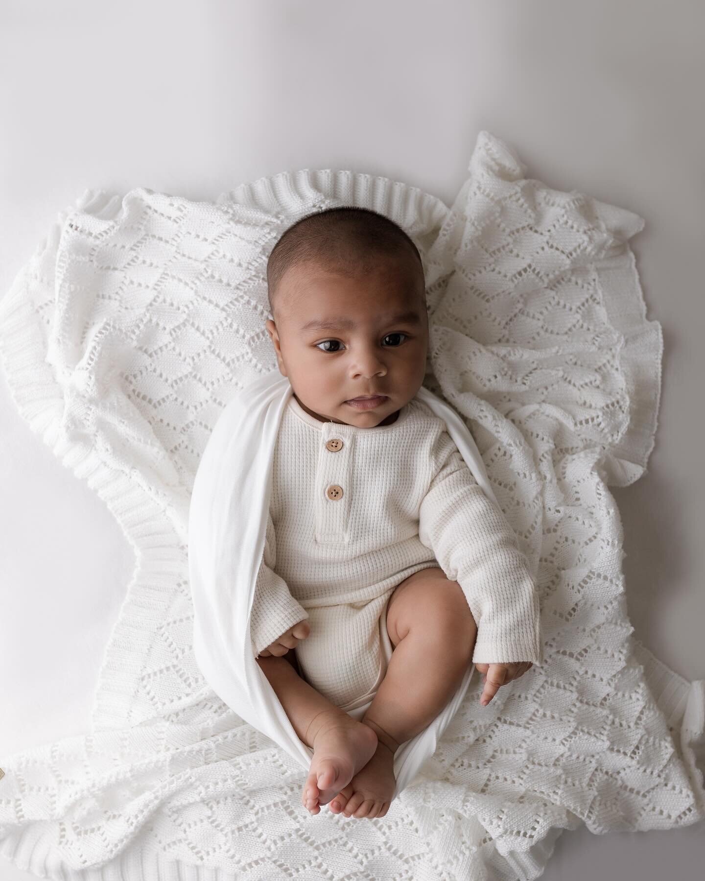 Hey there! If you've missed out on the chance to have a newborn photoshoot for your little bundle of joy, don't worry! You can still capture some adorable moments even if your baby is a bit older. Just keep in mind that once your baby is over a month