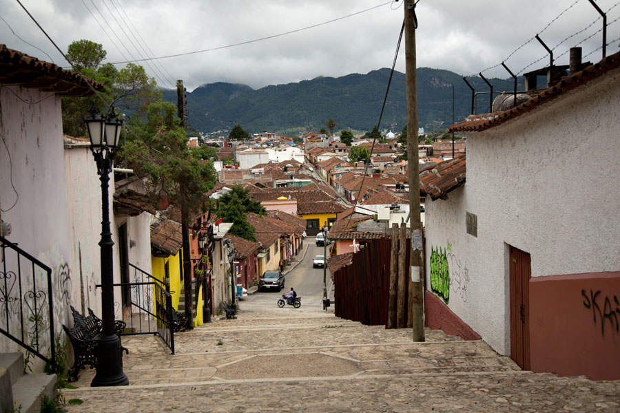   Para bajar de la parte más antigua de San Cristóbal de las Casas.  