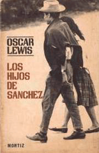 Una controversia que sobresalió en los ensayos de Castellanos sobre el mundo de las letras fue la que giró en torno al intento de un grupo de profesionales de denunciar al Fondo de Cultura Económica a principios de 1965 por haber publicado Los hijos de Sánchez, obra del antropólogo estadounidense Oscar Lewis. (p. 95)