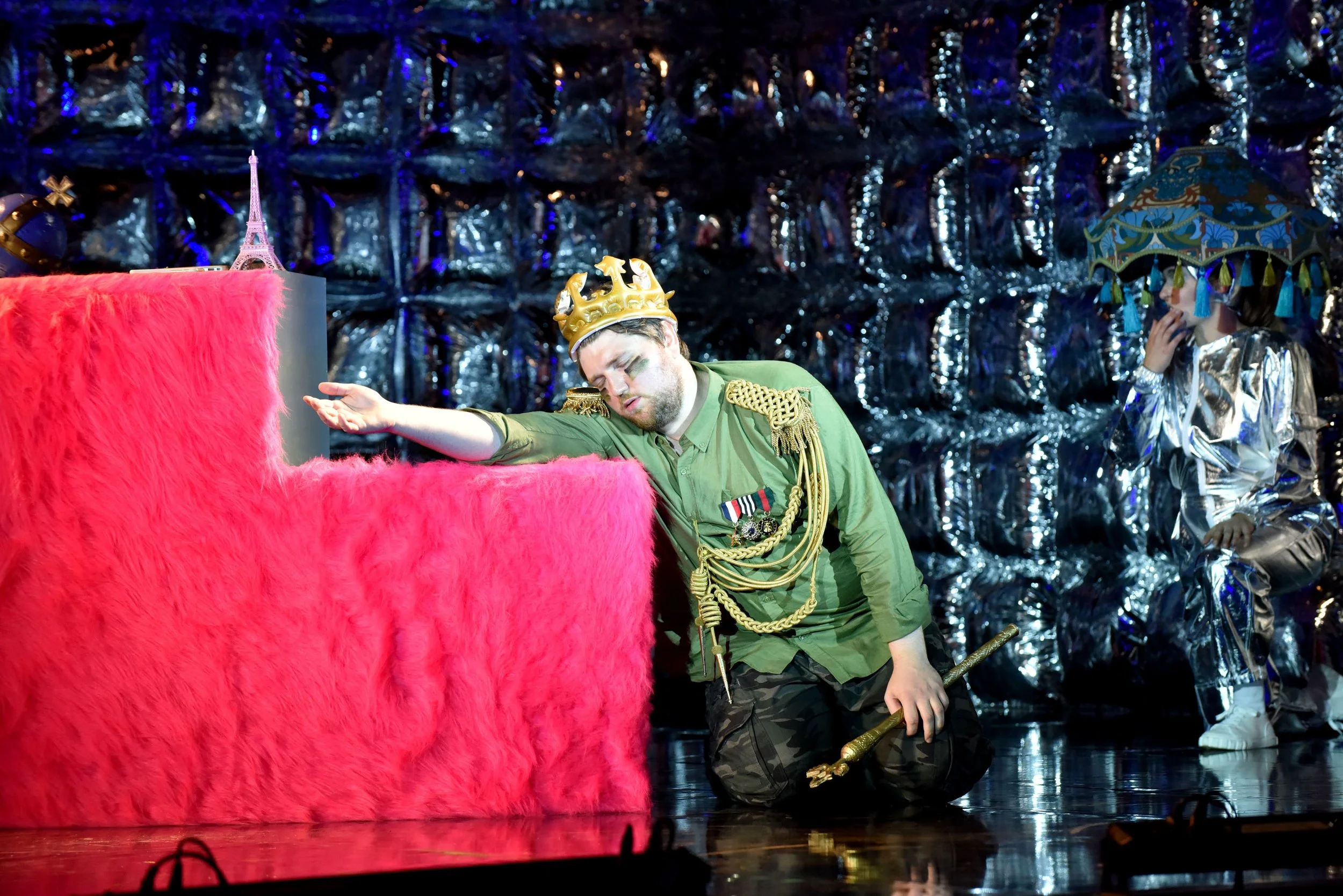 Aidan Edwards in The Tsar Has His Photograph Taken. Scottish Opera 2021. Credit Julie Howden. (3).JPG