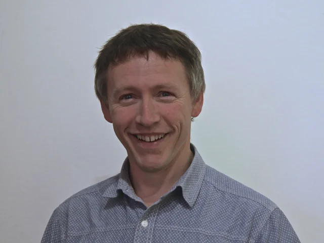 Dan Lawrence