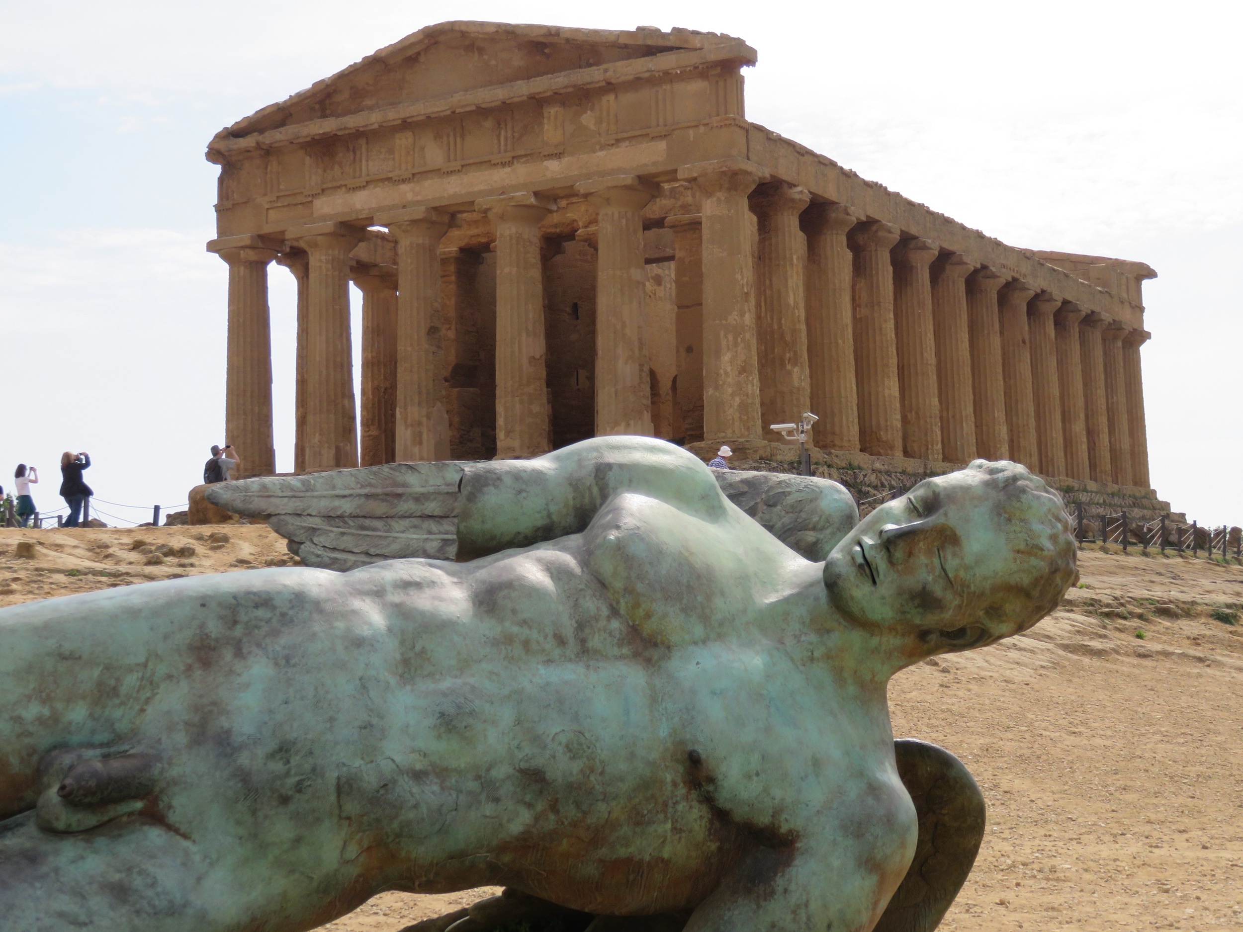 Agrigento. After visiting so many ruins, everyone needs to take a rest.