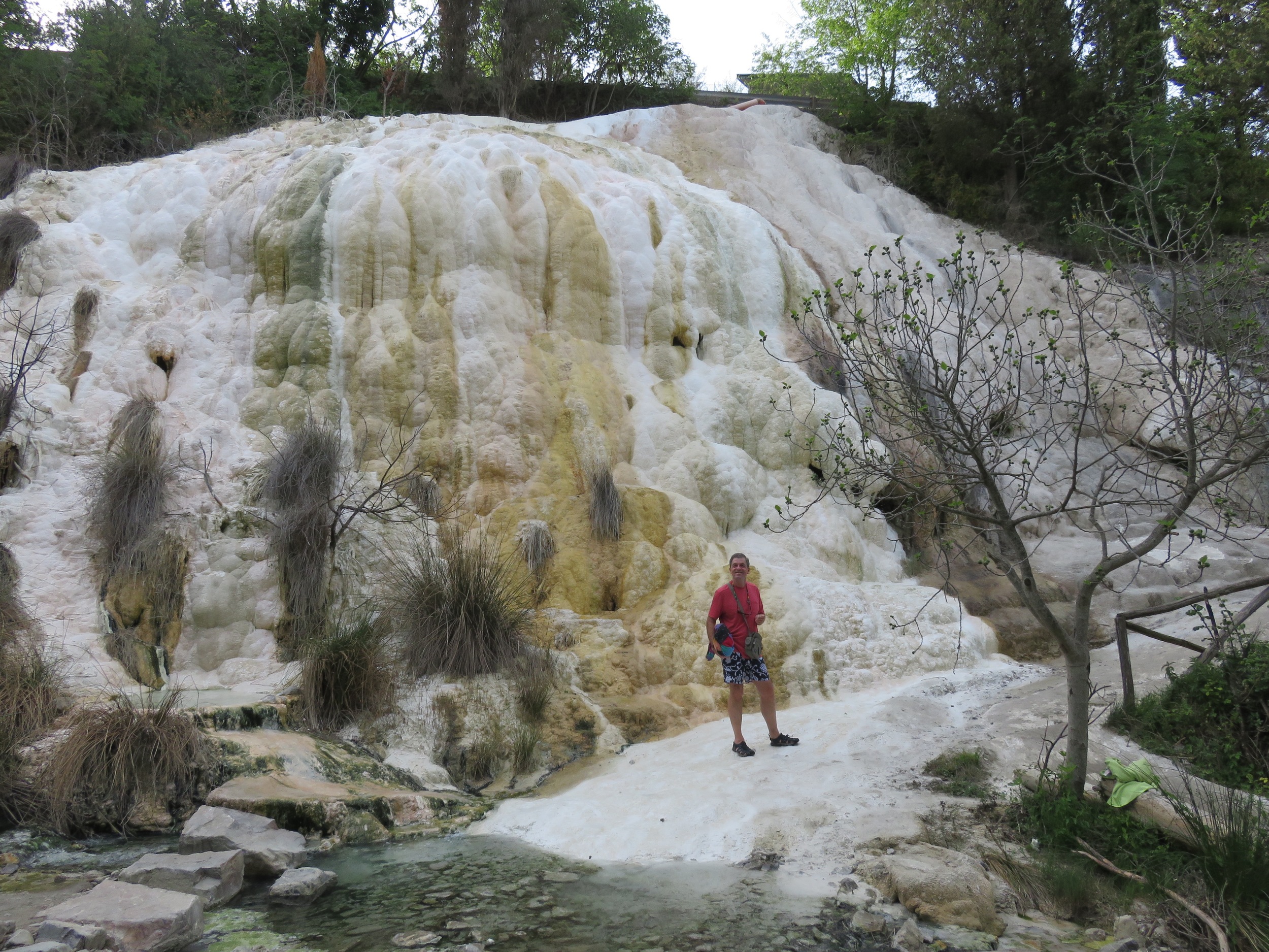 Today consisted of meandering through the rolling hills of Tuscany and stopping at the natural hot springs of Bagni San Filippo to soak in a pool of hot mineral water in the middle of the woods..."aah yes, Virginia, the best things in life really are free"