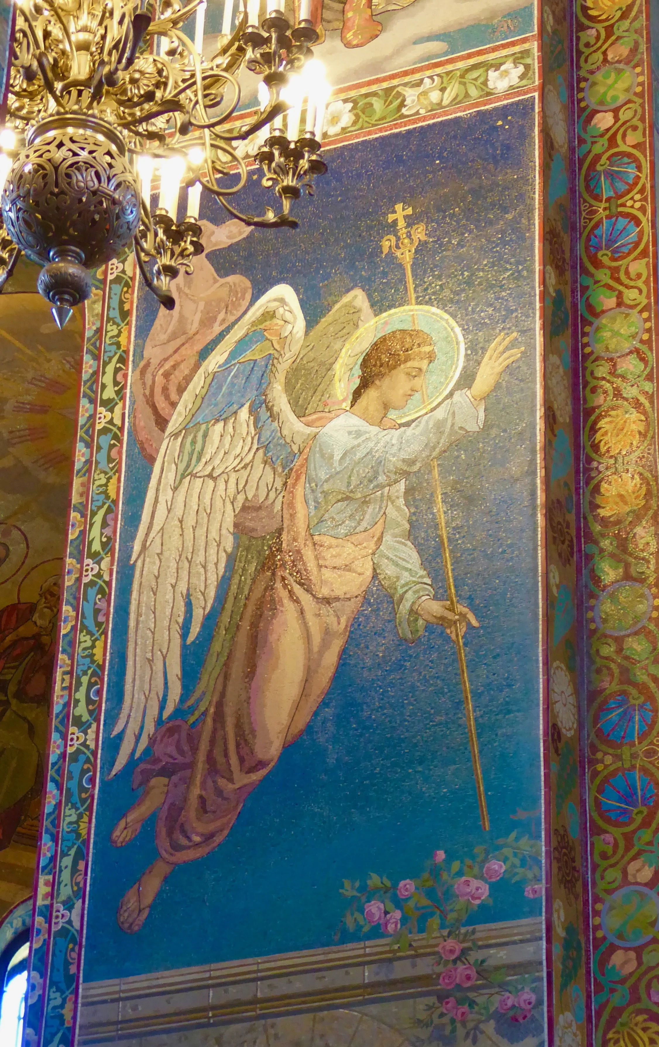 Since it gets so cold in Saint Petersburg, paintings are not such a good bet compared to mosaics, which wear much better.