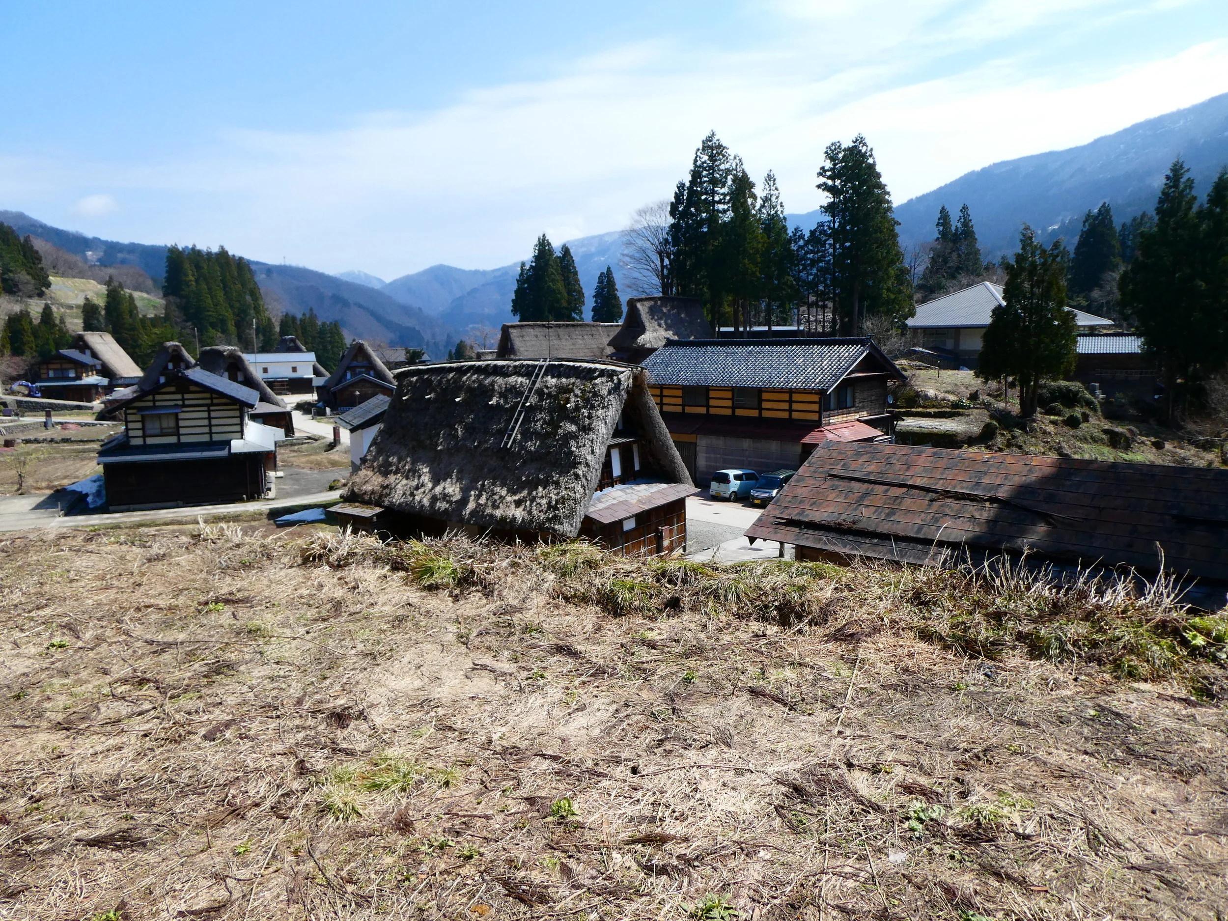 While Ellen stays back at the hotel, Bill joins the group tour up to a village in the mountains. On a walk into the woods he discovers that even in a remote outhouse, they still have heated toilet seats.
