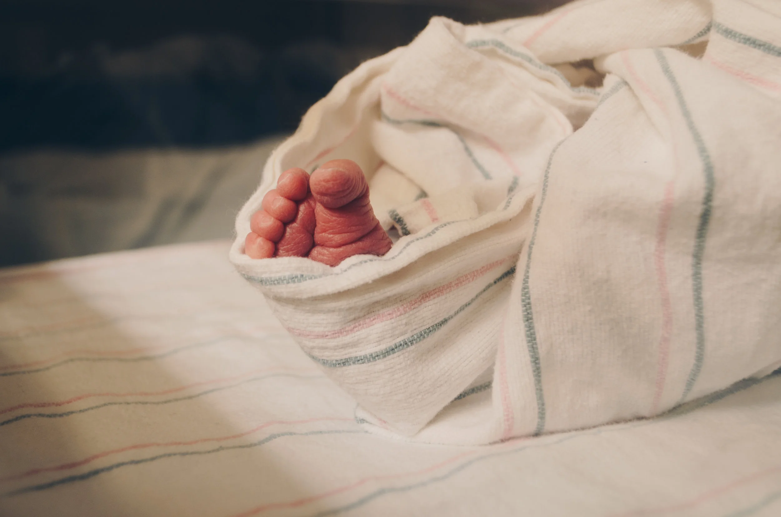 19 Ways to Use a Muslin Swaddle: a Multi-use item!