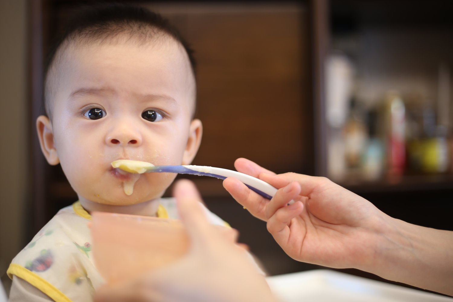 How to Start Baby on Solids with Spoon Feeding