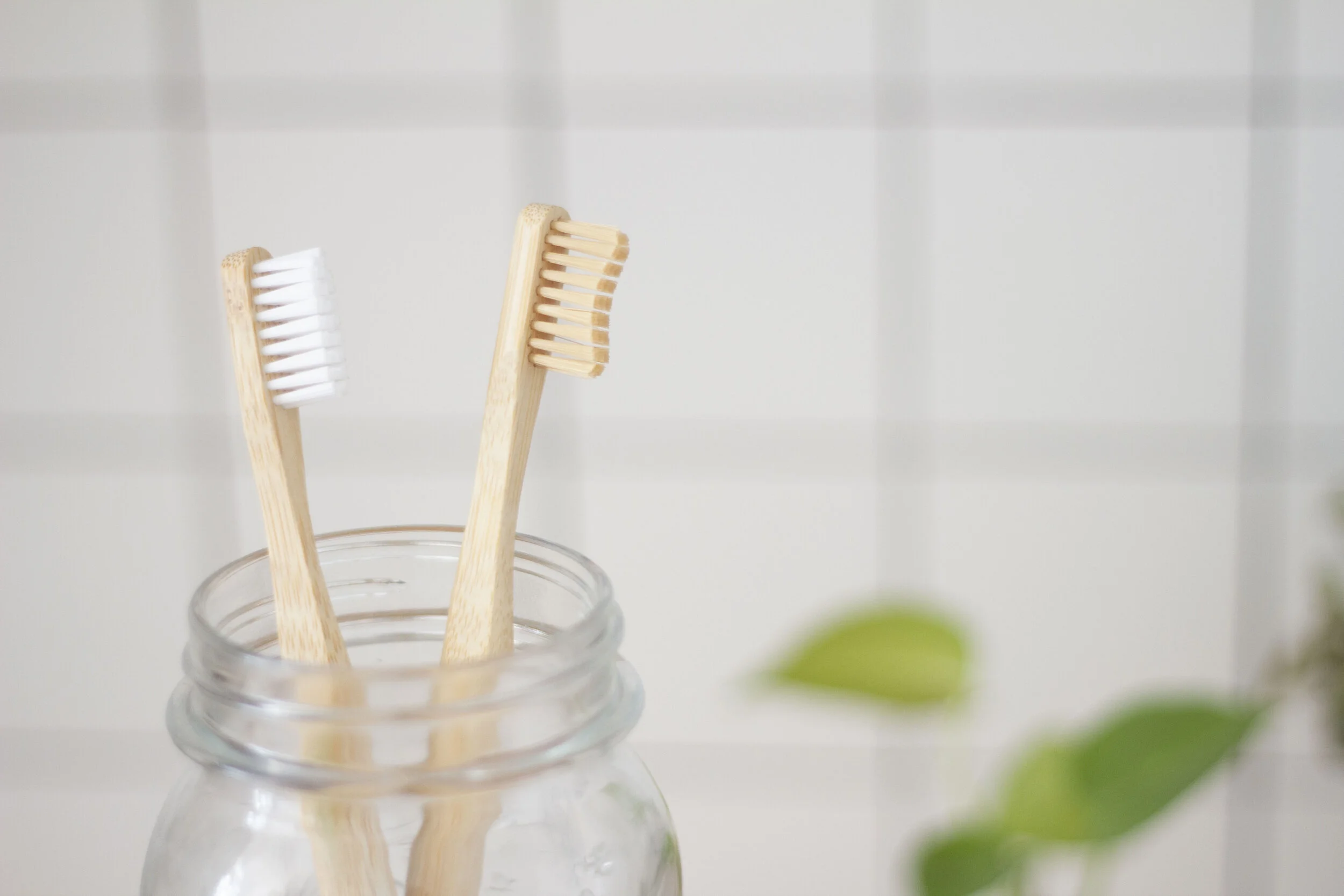 The best baby toothbrush ever! And other infant toothbrushing tips.