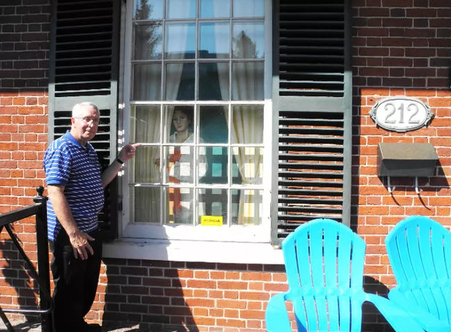 "New Marie Dressler Museum to open Saturday"