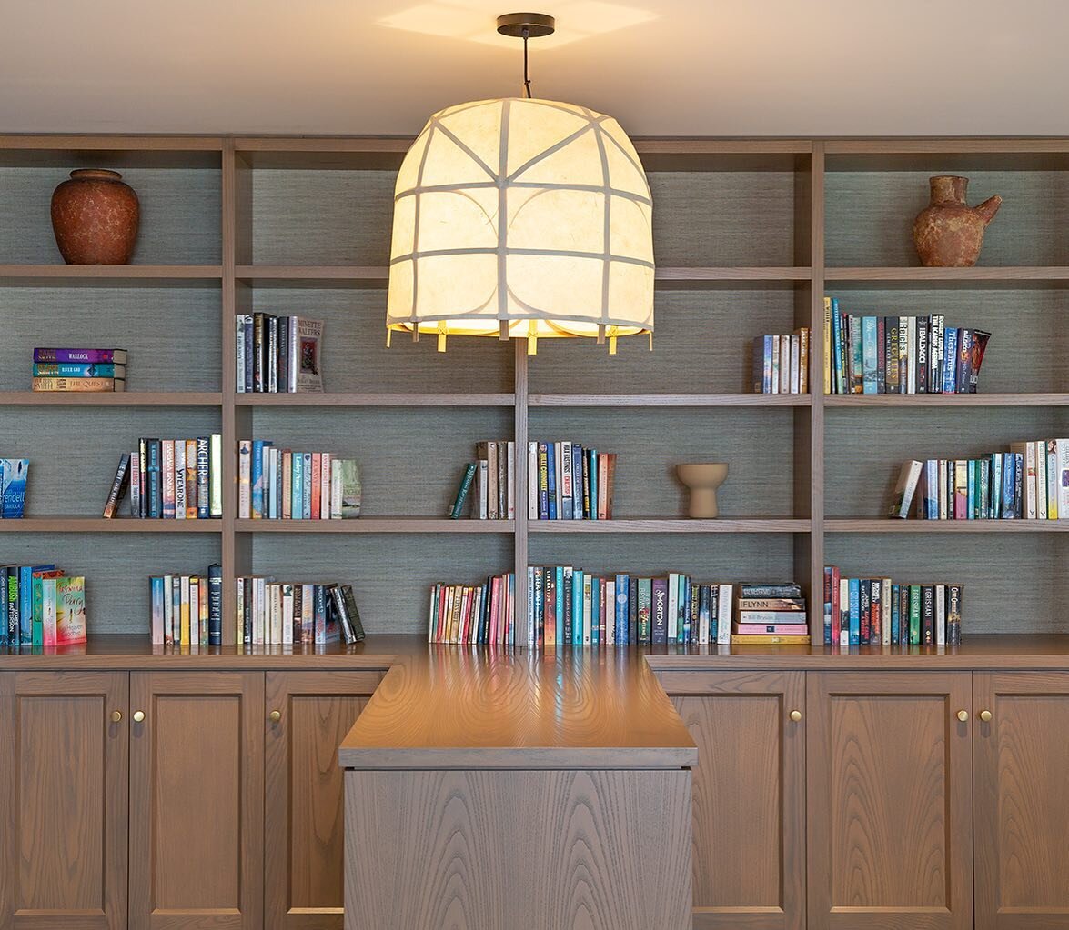 The Library.  #ladywigramvillage #retirement #agedcare #library #interiordesigns #kirkcaldie #kirkcaldieinteriors #christchurch  Photograph @lumephotograph