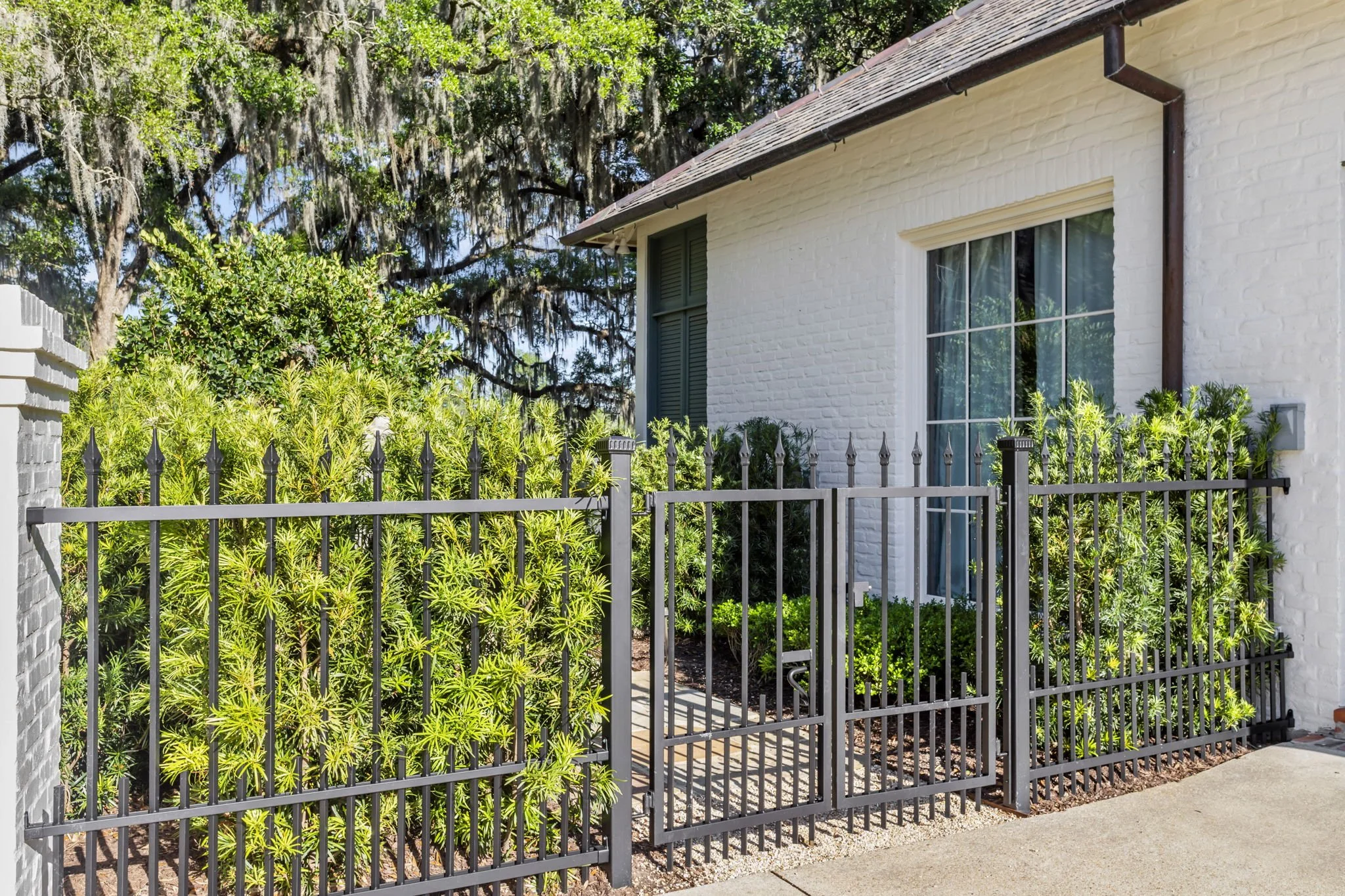 22-web-or-mls-18423-n-mission-hills-ave.jpg