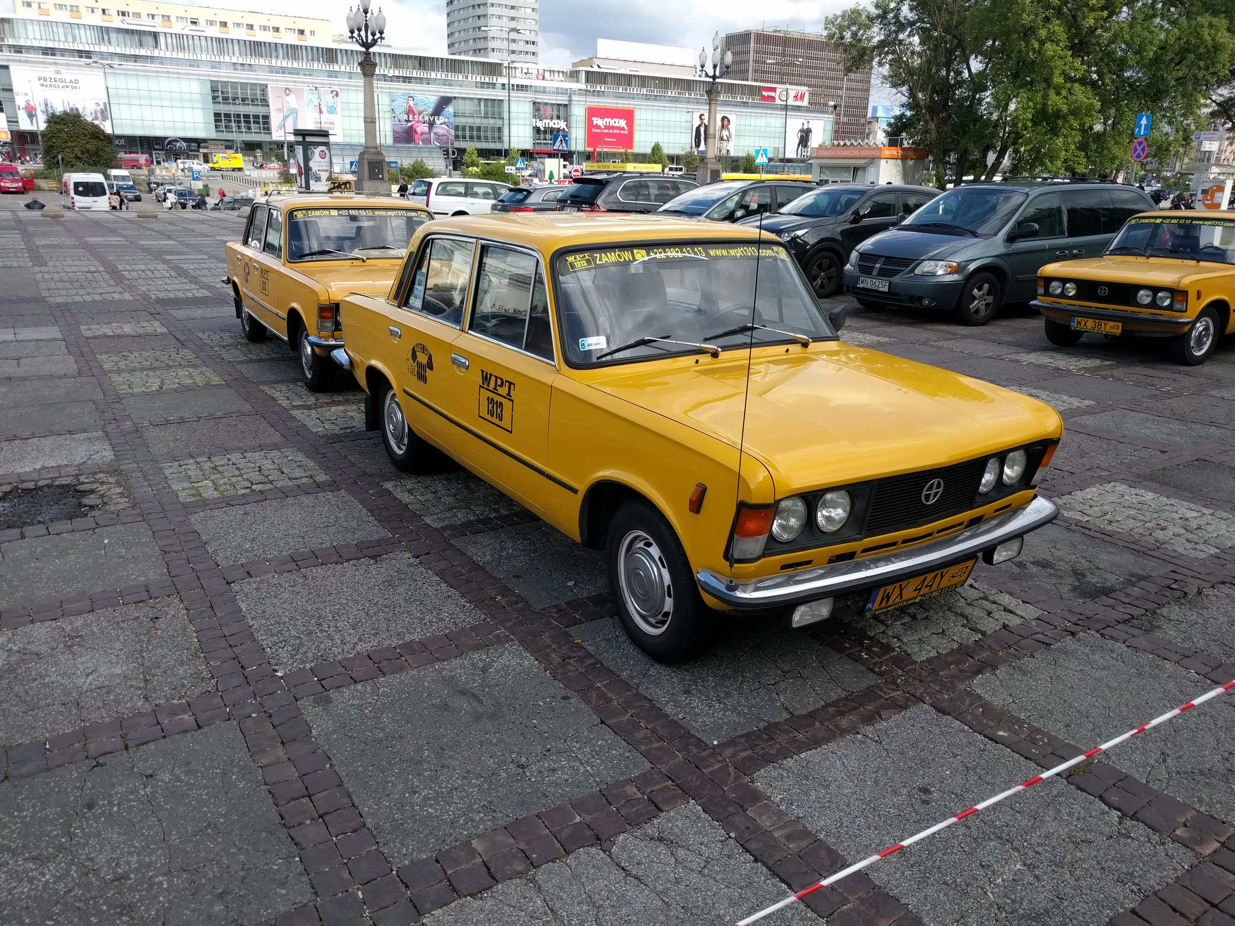 Polski Fiat 125p. These ones you can rent for a self-guided tour of Warsaw