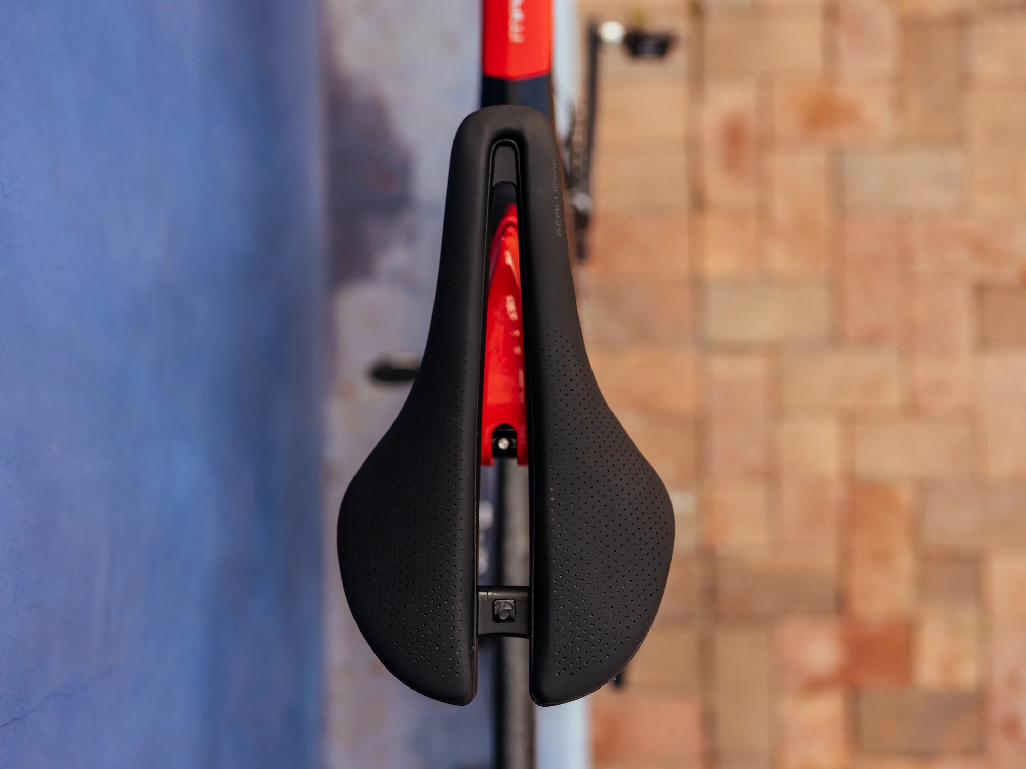 Bontrager_Aeolus_Saddle_02_mr.jpg