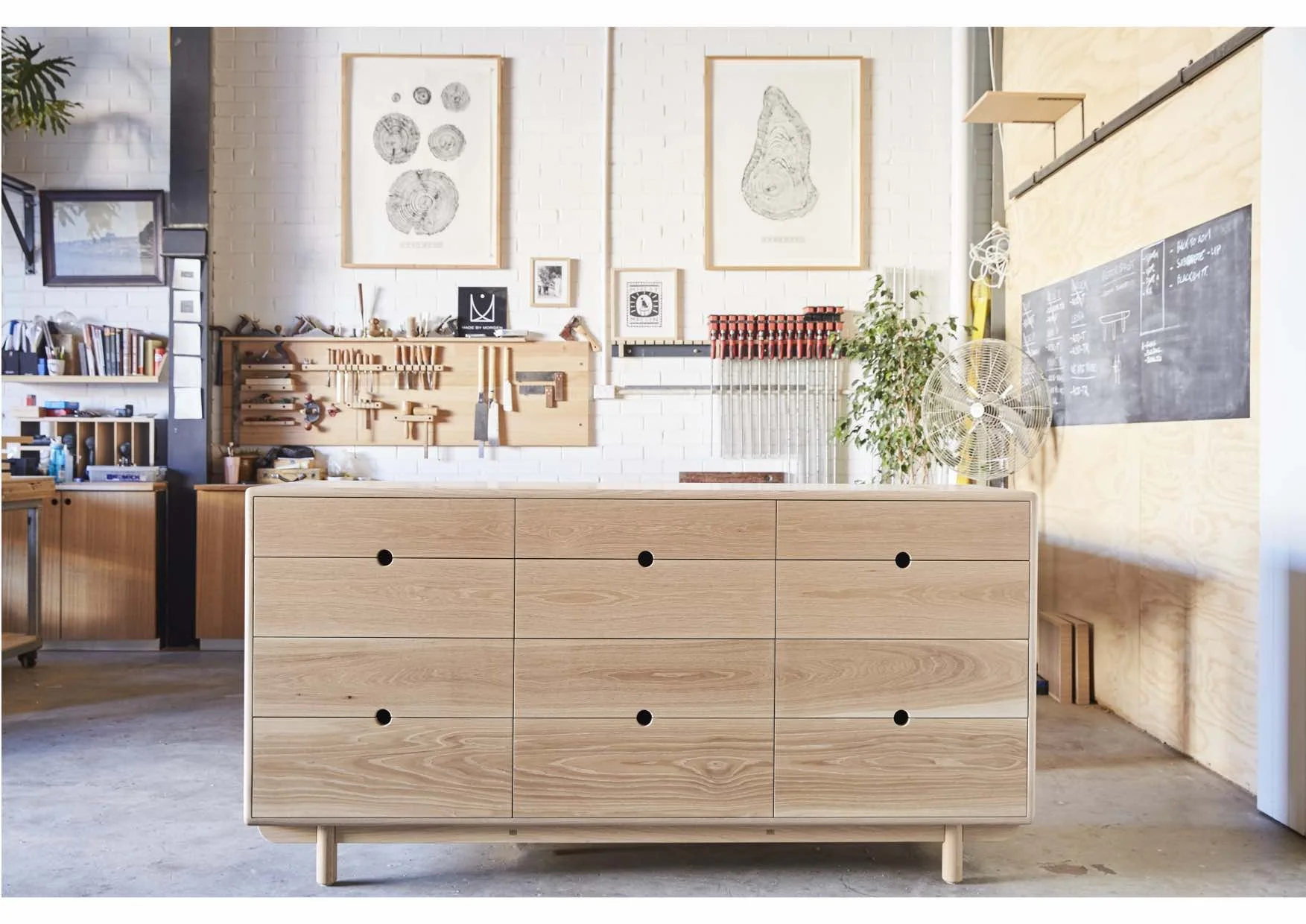 LIL CREDENZA copy 3.jpg