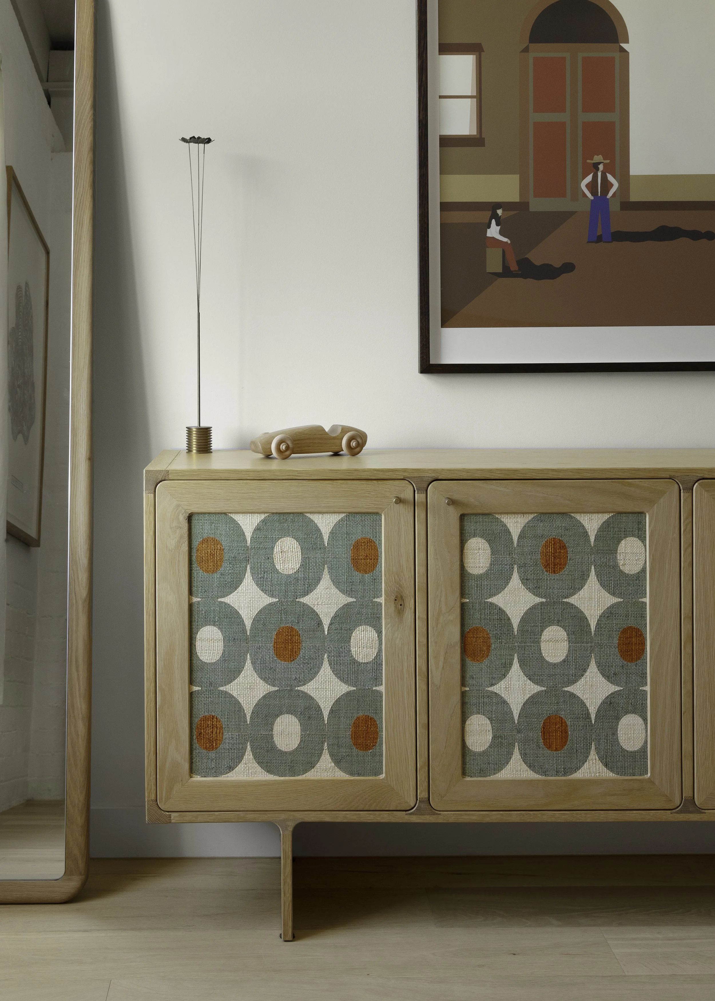 PEPITE QUARTER ROUND SIDEBOARD