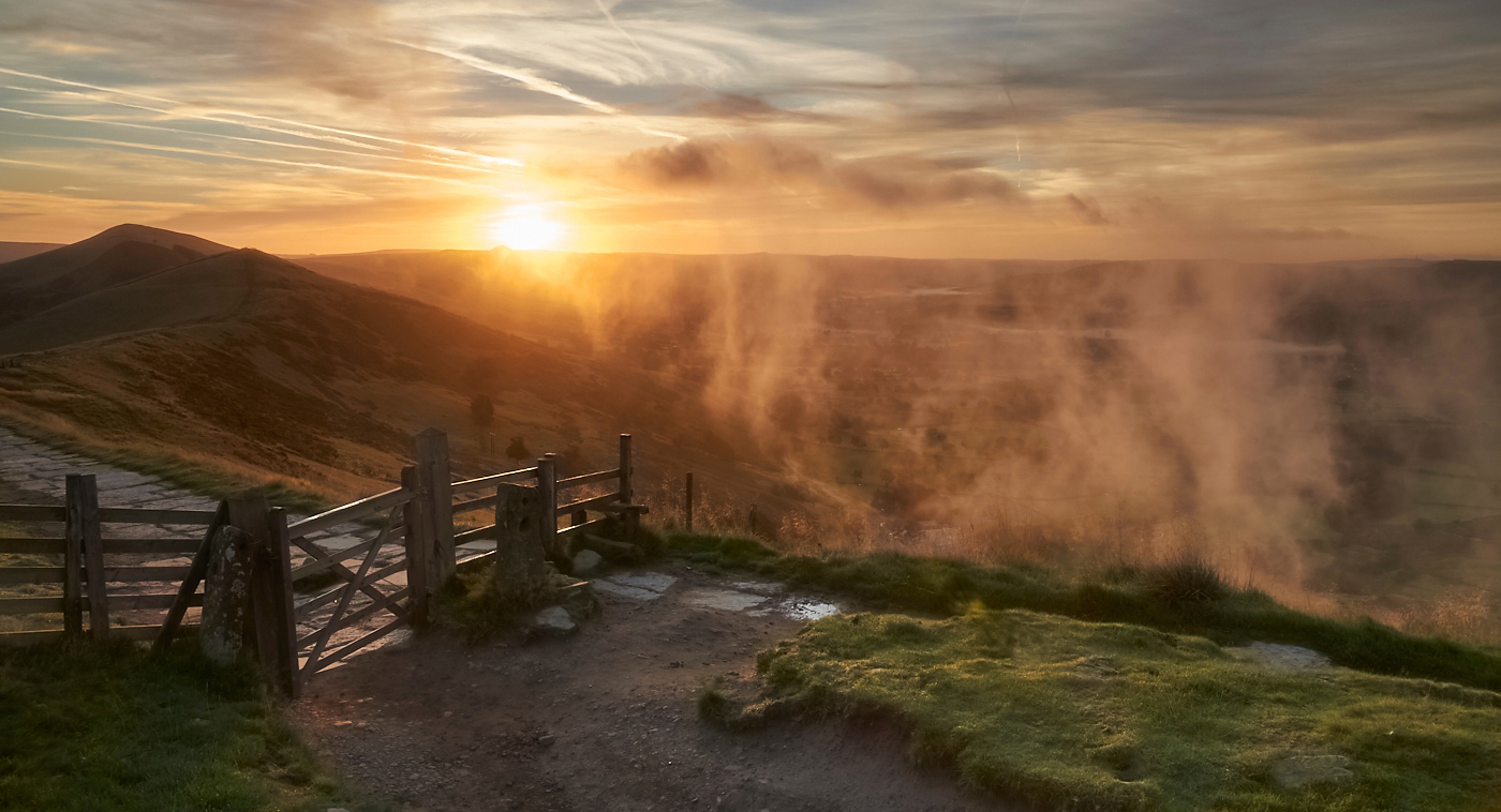 SUNRISE OVER WIN HILL by David Willey .jpg