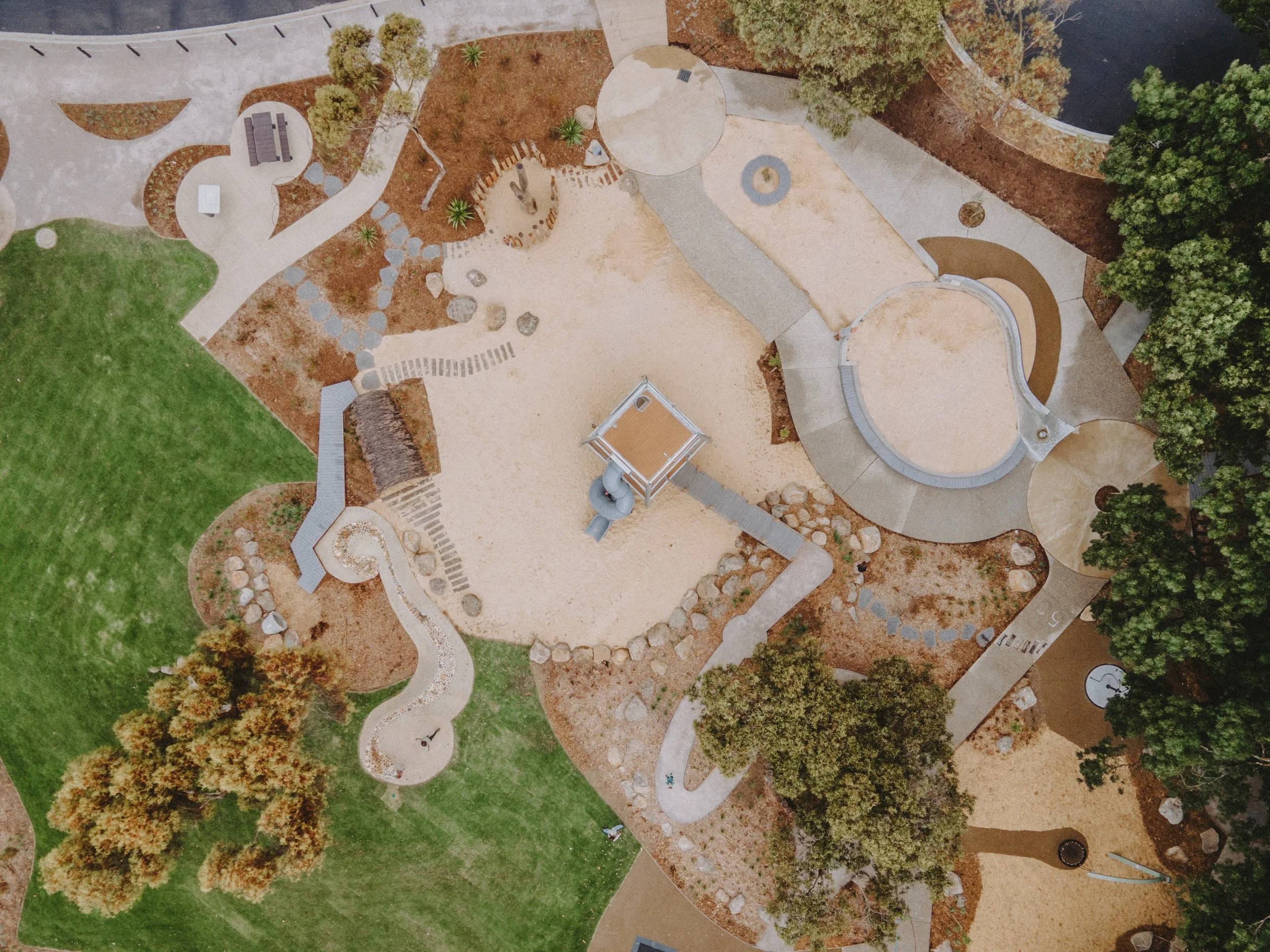 Guide Park_SBLA Studio_03.jpg