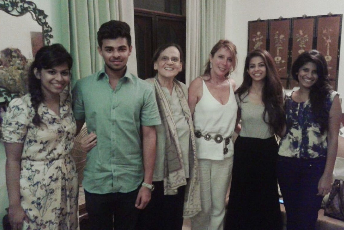 Paloma with Aly’s mother and cousins in their Sri Lankan home