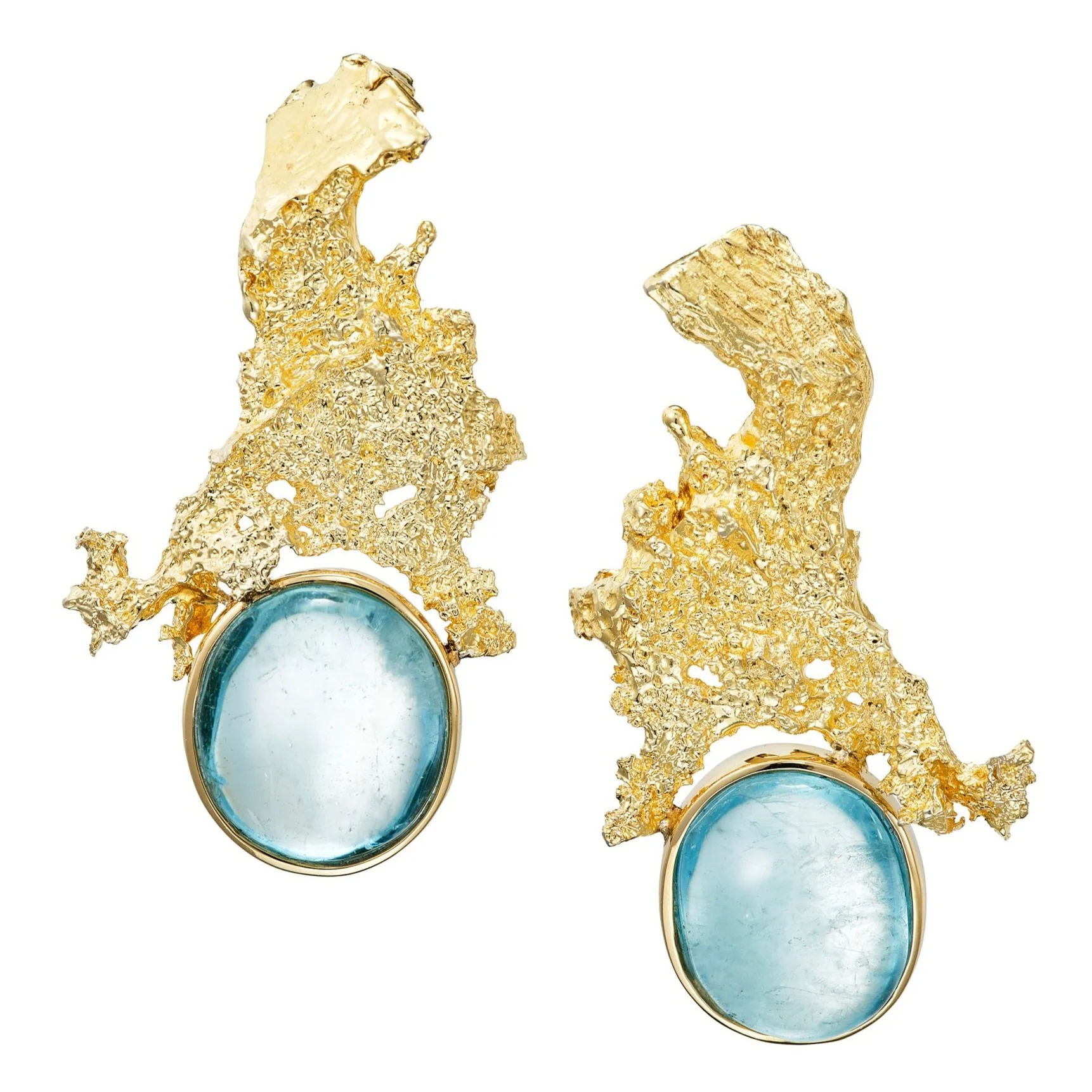AR38YPY+Earrings.+Oval+cut+cabuchon+aquamarines+from+Brazil+%2831cts%29+bezel+set+in+18kts+yellow+gold.%282%29.jpg
