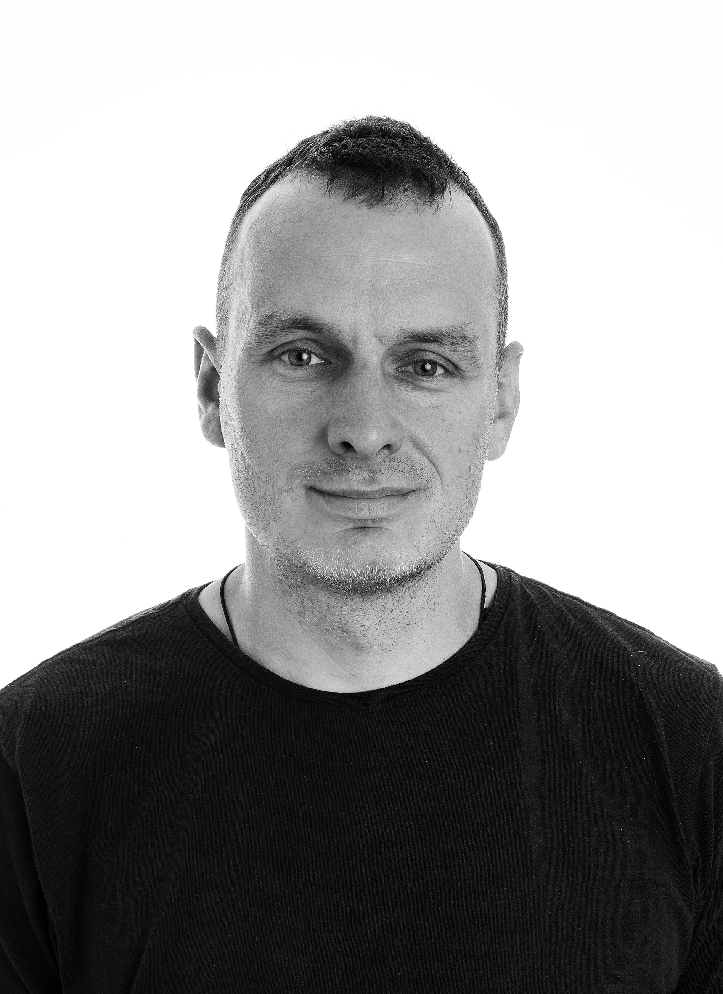 MICHAL KASPRZAK Tlf.: +47 939 39 416
