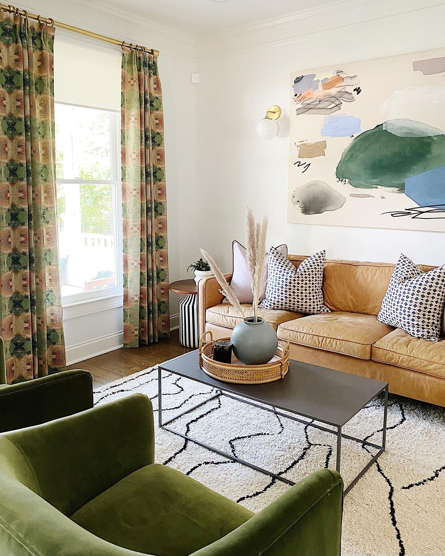 In love with this living room project we wrapped yesterday with a fun styling session. Work lately has been nothing short of exhausting (pretty sure that&rsquo;s what every designer would tell you!), but projects like these are what give me such fulf