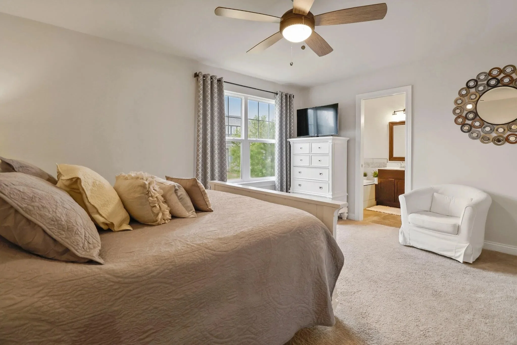 5946 Beacon Lane bed 1onsuite.jpeg