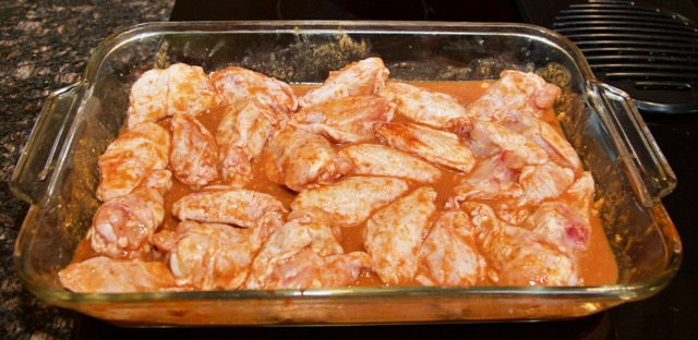 Satay chicken wings marinating