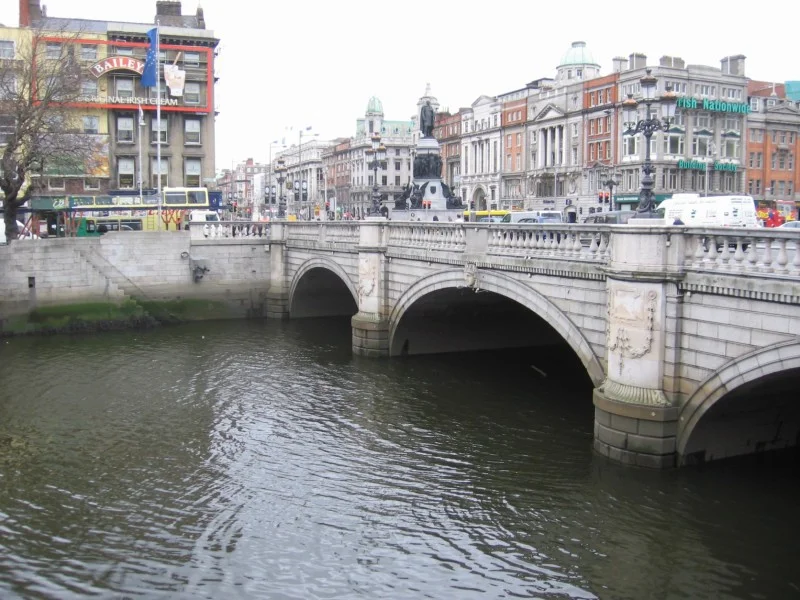 o_connell bridge.jpg