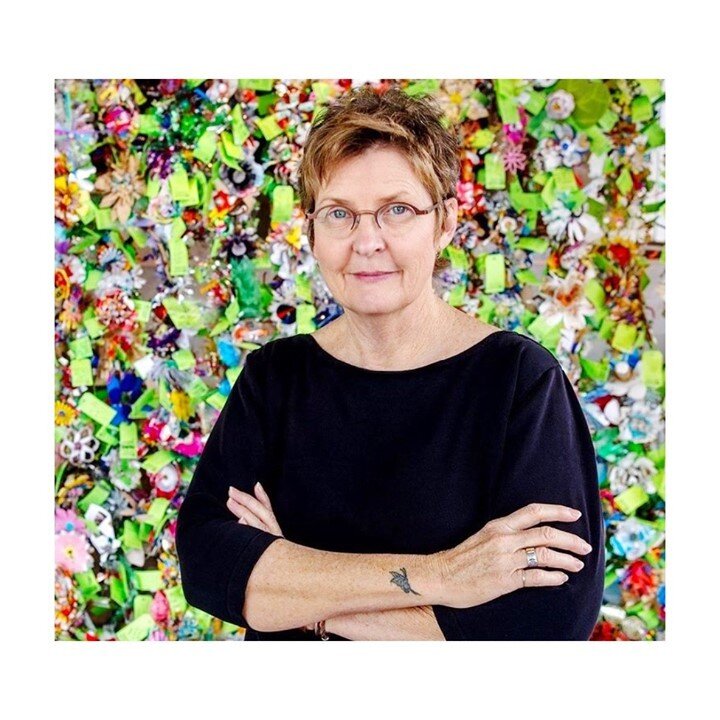 Who and what I will be watching at 8pm EST? (6pm if you&rsquo;re in Phoenix!) My friend Ann Morton&rsquo;s virtual artist talk @phxart. ⠀⠀⠀⠀⠀⠀⠀⠀⠀
⠀⠀⠀⠀⠀⠀⠀⠀⠀
Ann is one of the people I admire most in this world. She inspires, motivates and supports me 