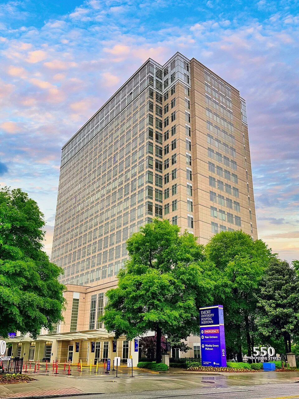 Emory_University_Hospital_Midtown_Atlanta,_Georgia.jpg