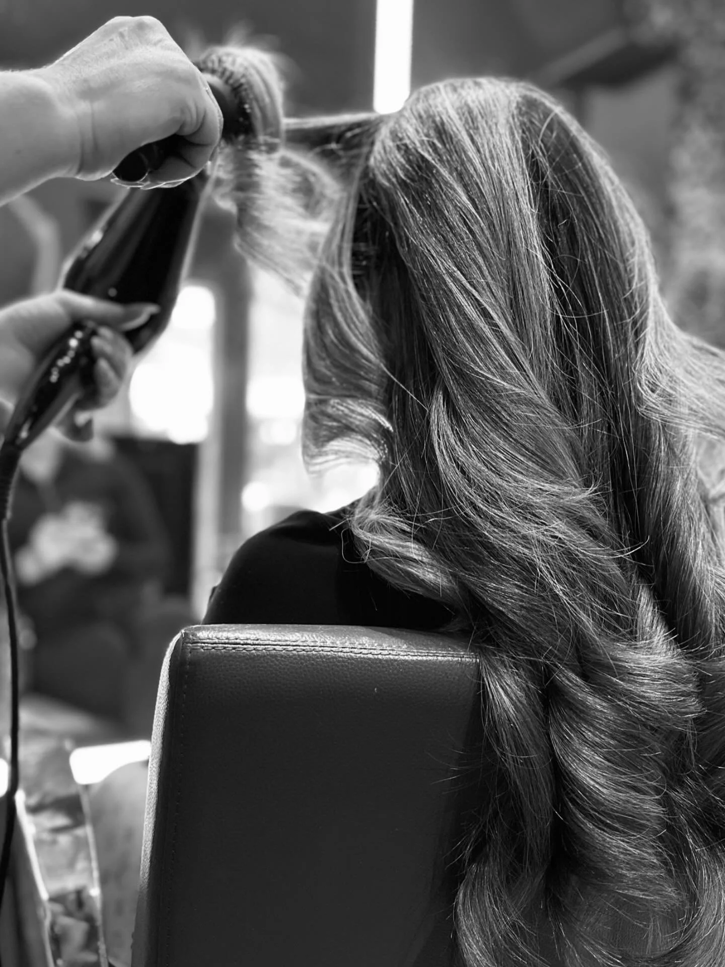 are you ready for the weekend ? 

#blowdrybar #blowout #hairinspo
#westchester #rye #scarsdale