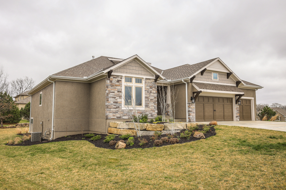 Fuller - 16223 Manor Rd, Stillwell-3.jpg