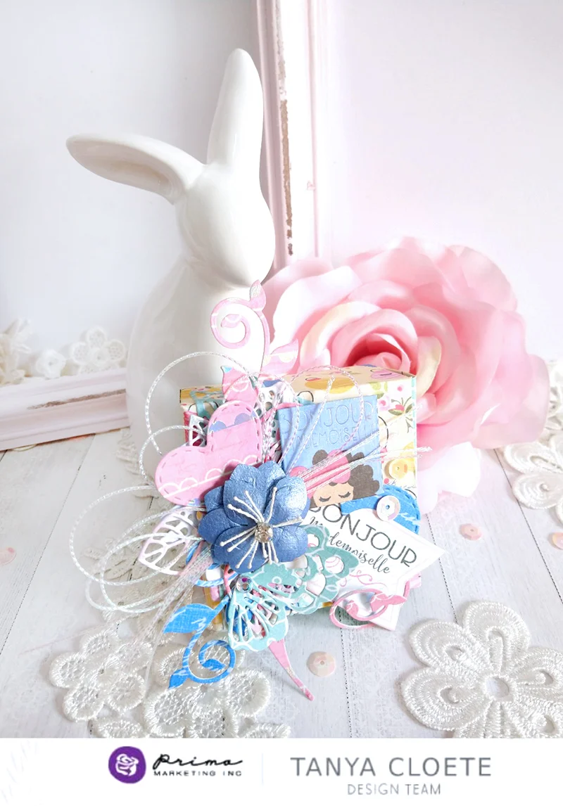 9Julie Nutting Traveling Girl Favor Boxes.jpg