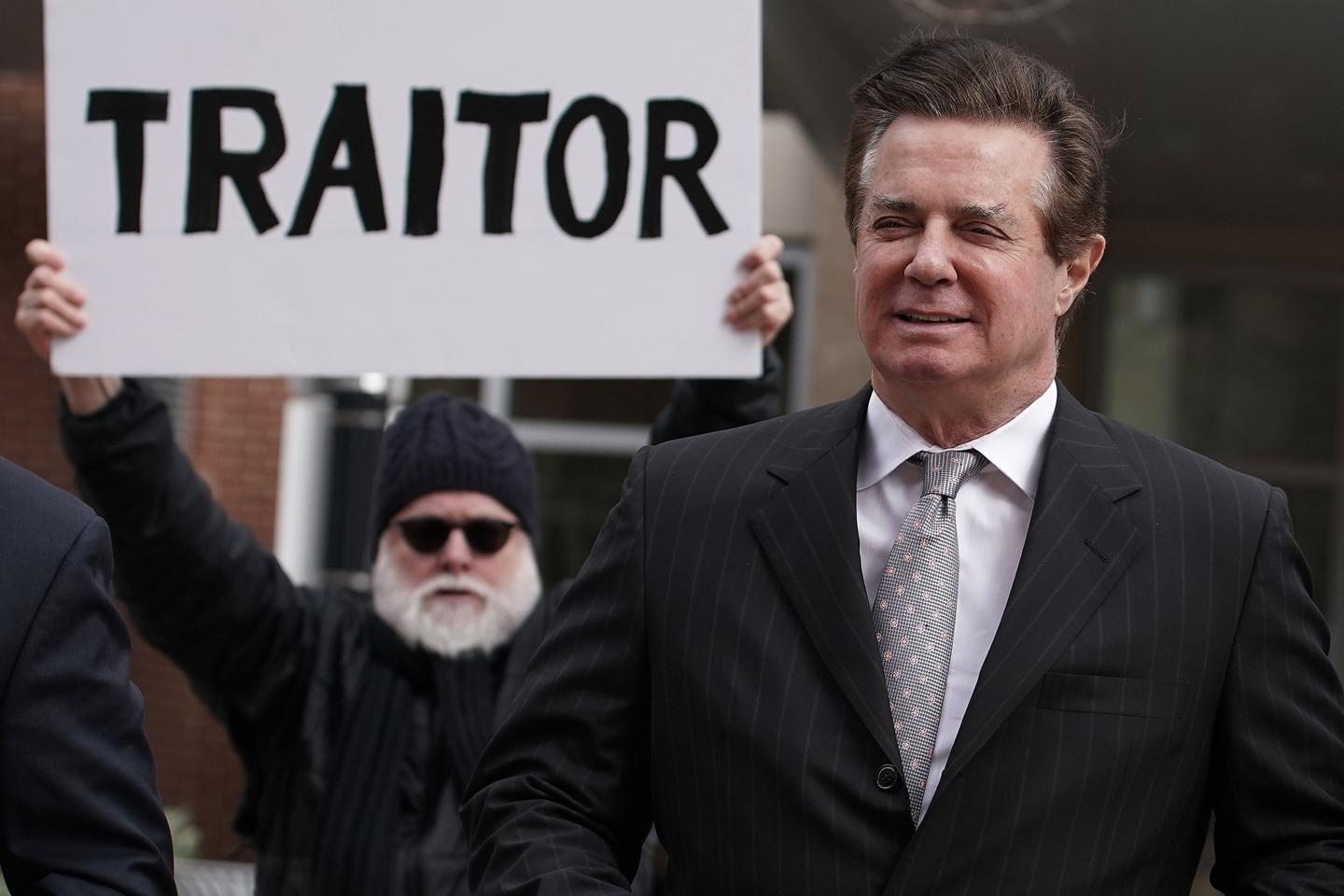 paul-manafort-sentenced.jpg