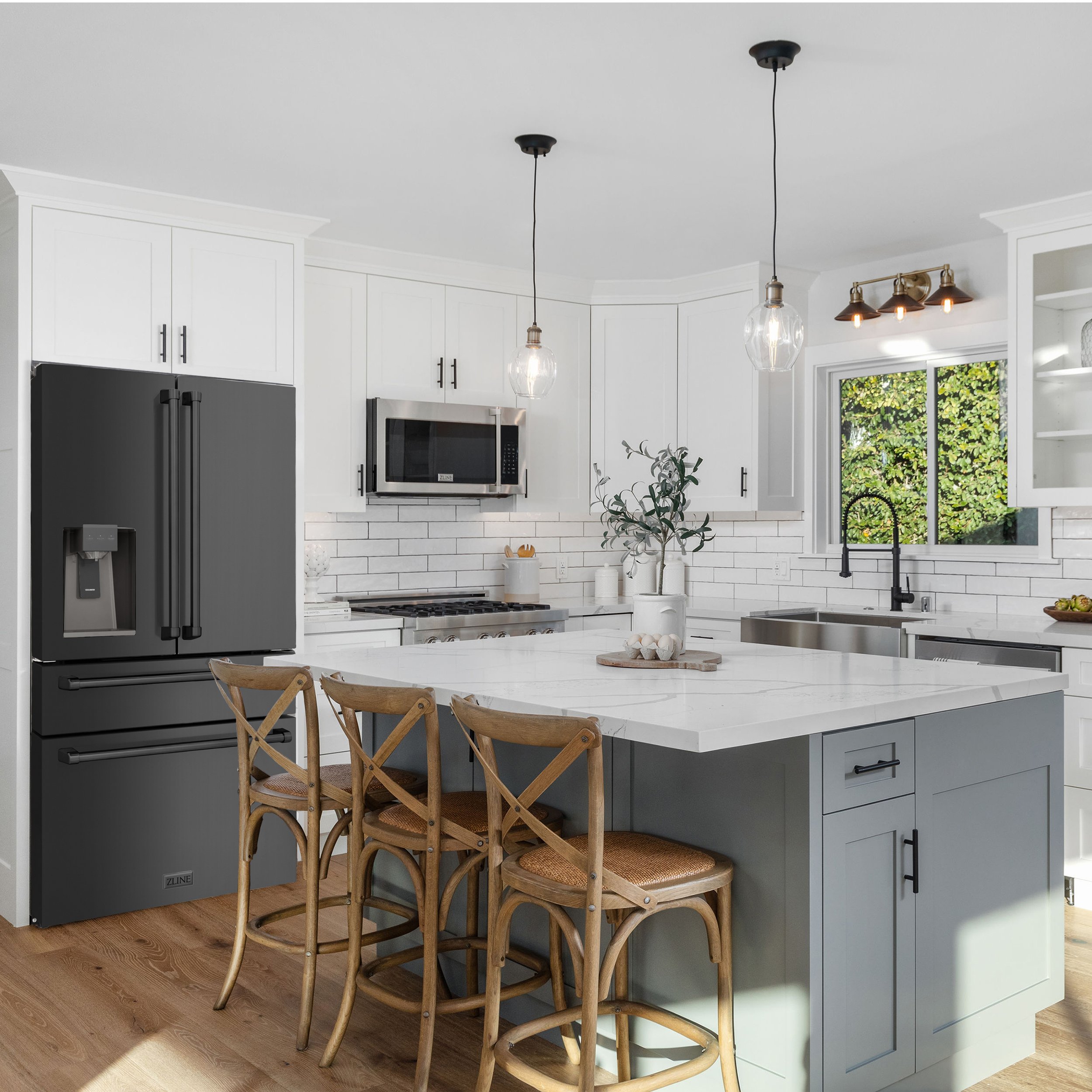 6 Cabinet Colors that Go With Black Stainless Steel Appliances