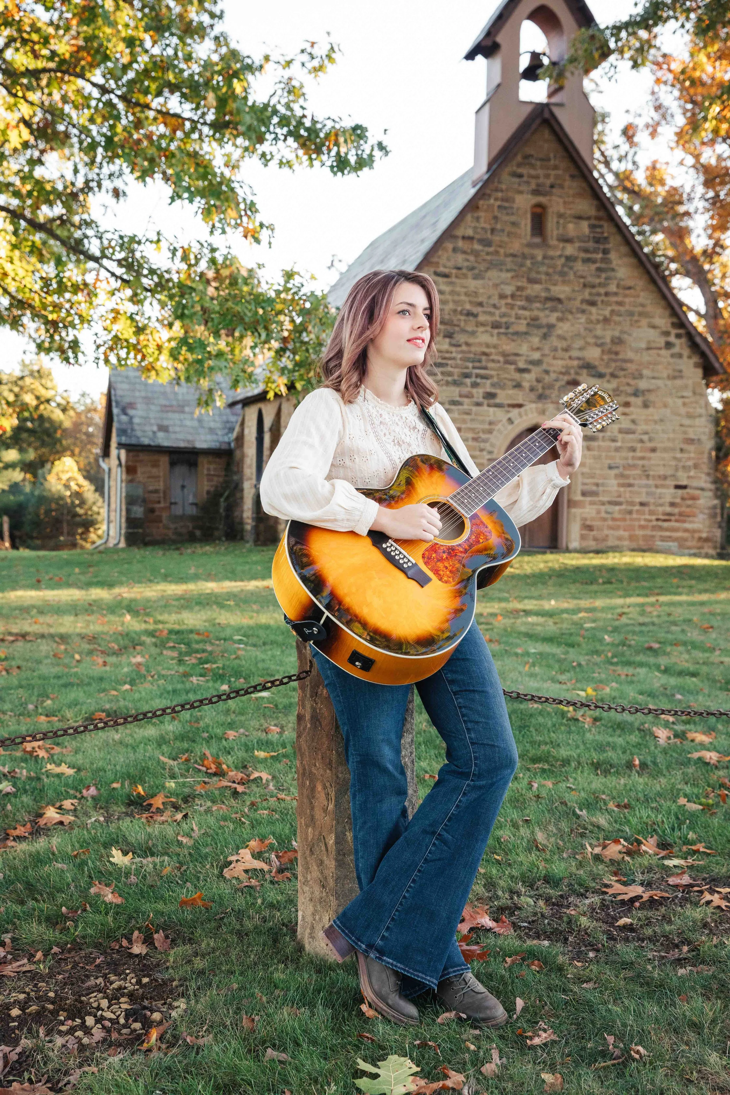 Mount Vernon Ohio high school senior portrait with a guitar.