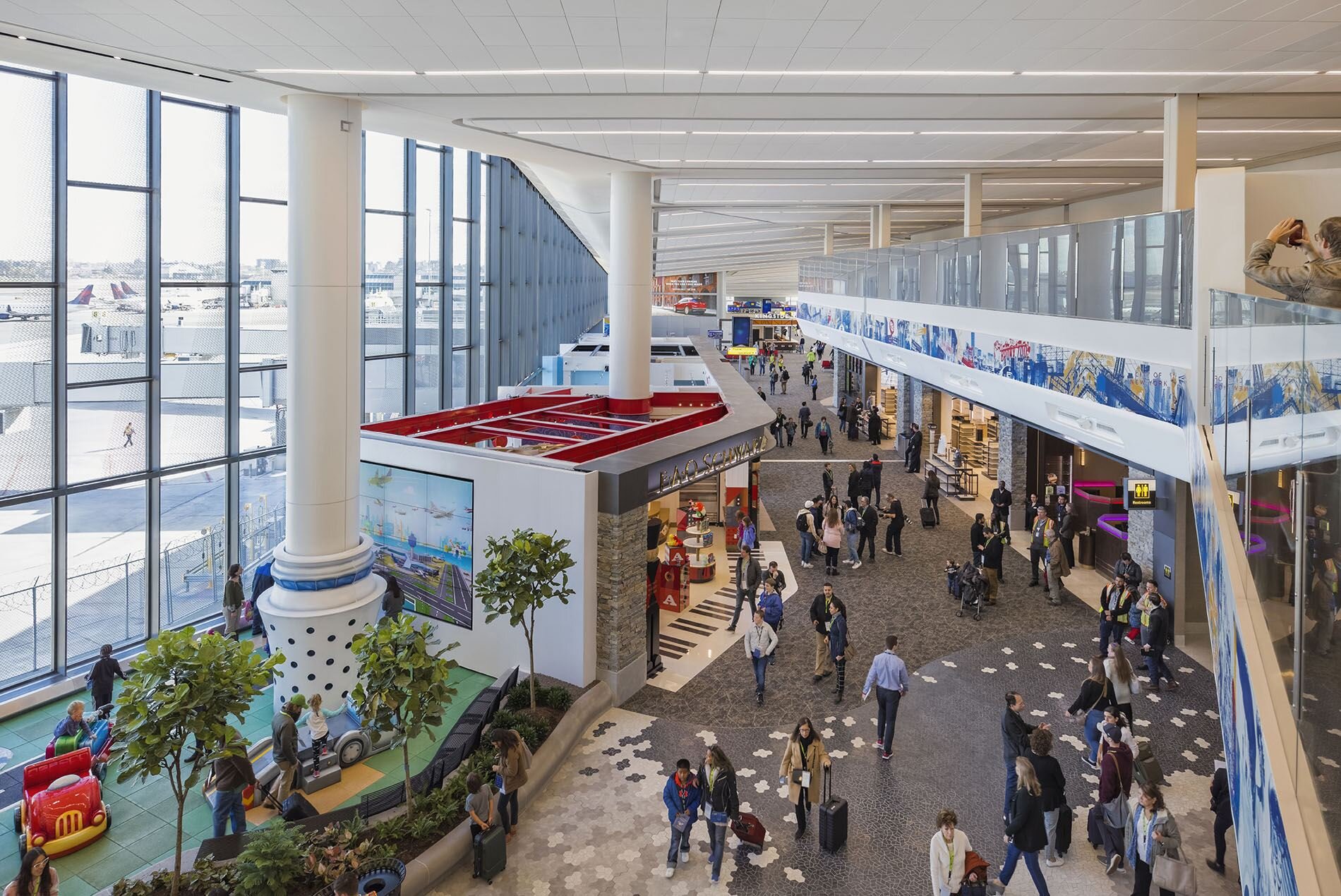 Terminal B Eastern Concourse Commerce