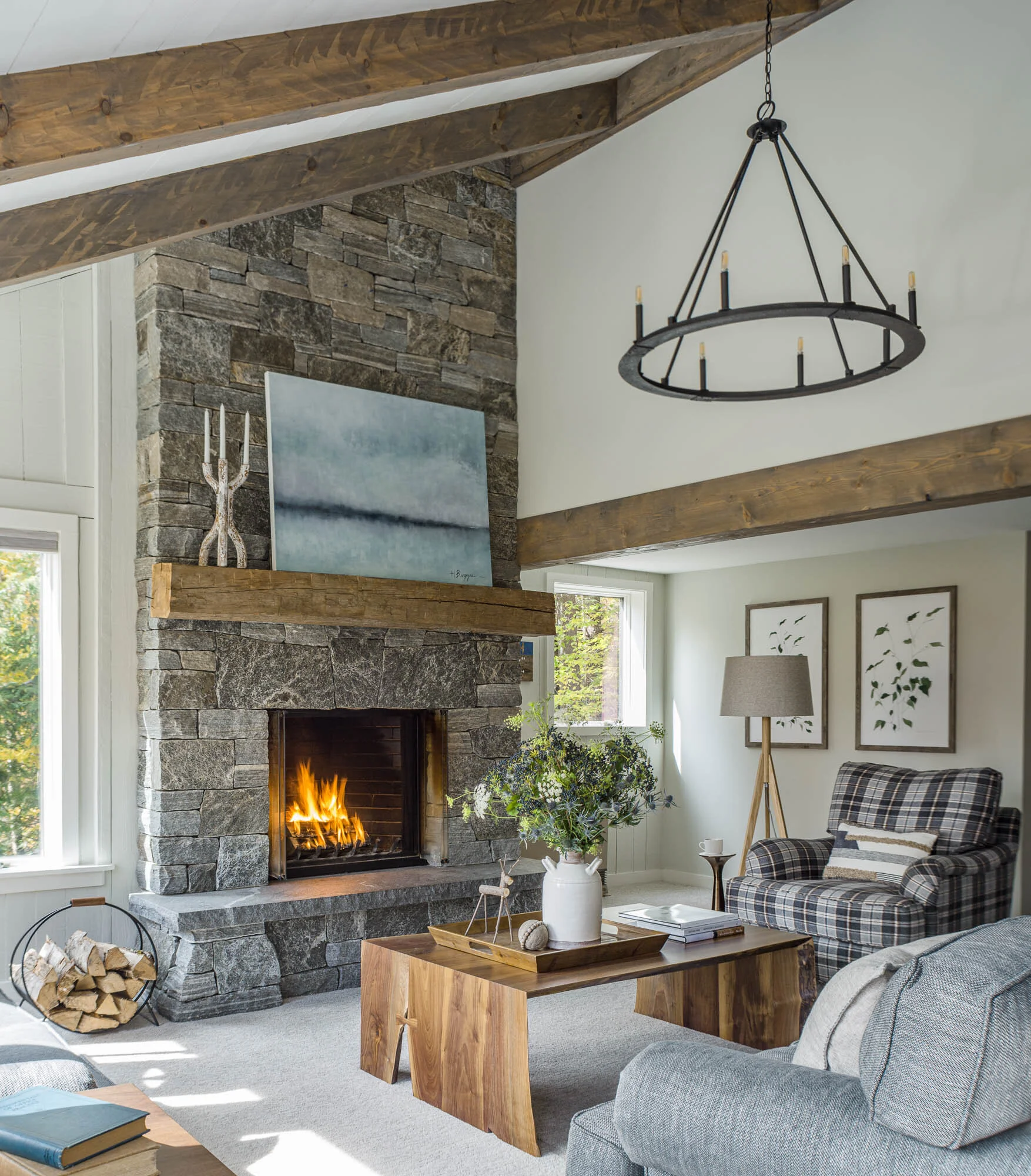 maher_mahoney_living_4.jpg