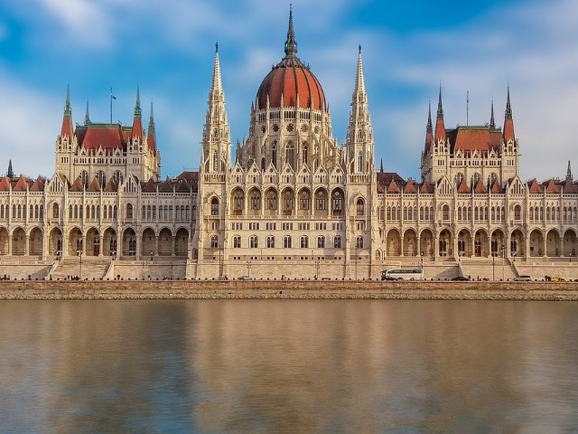 neo-gothic-architecture.jpg