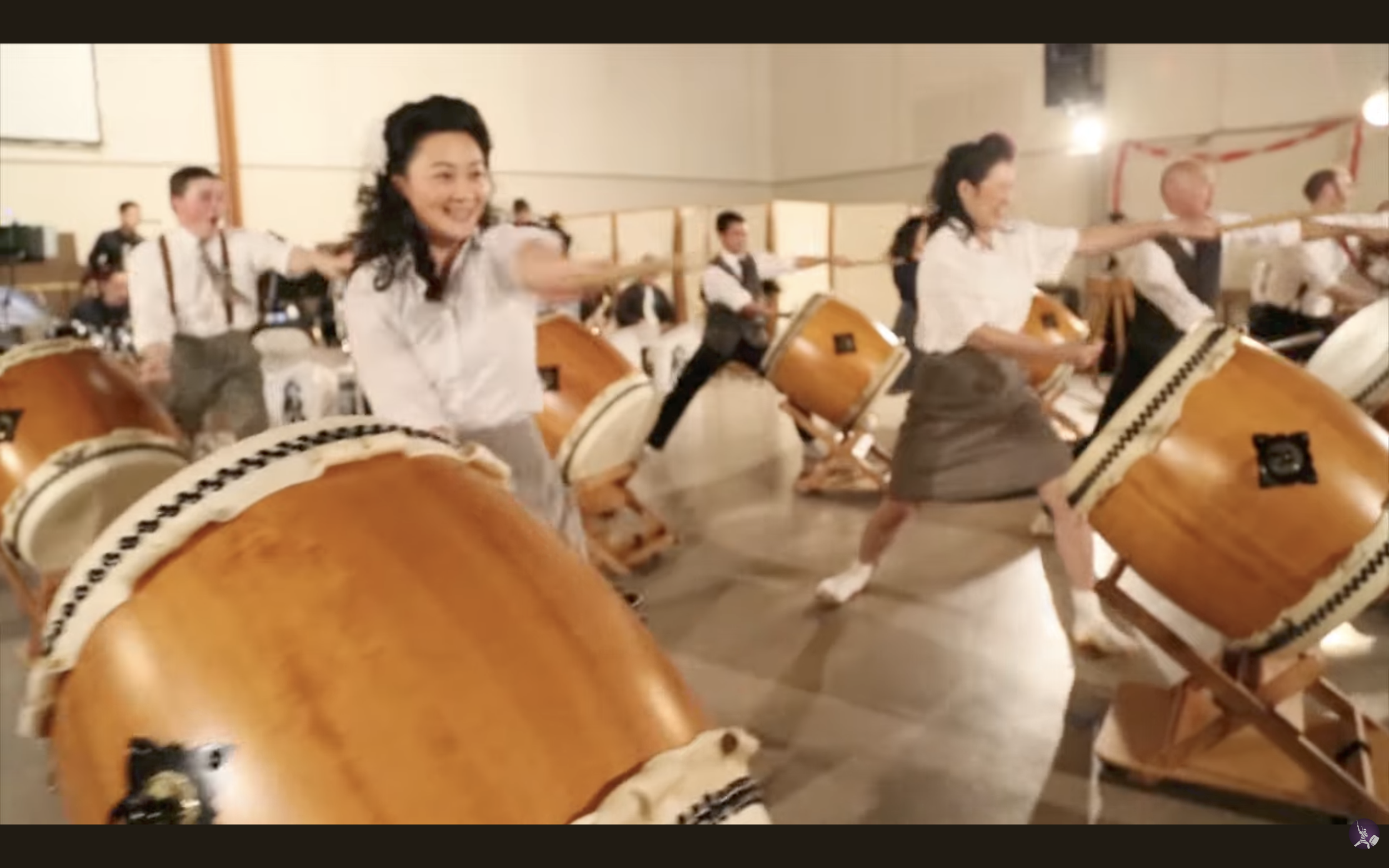 *Swingposium woman SR.png