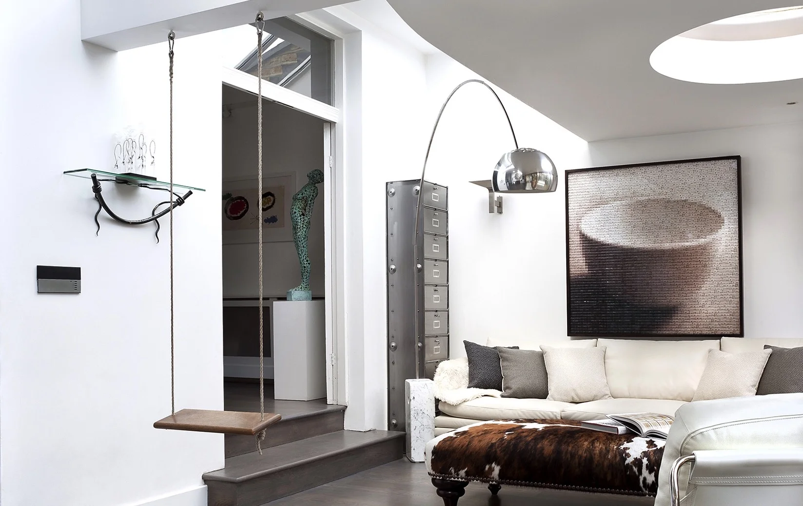 "SOMETIMES GRAY TONES CAPTURE THE VIBRANCY OF LIFE MORE ACCURATELY THAN COLOR"
