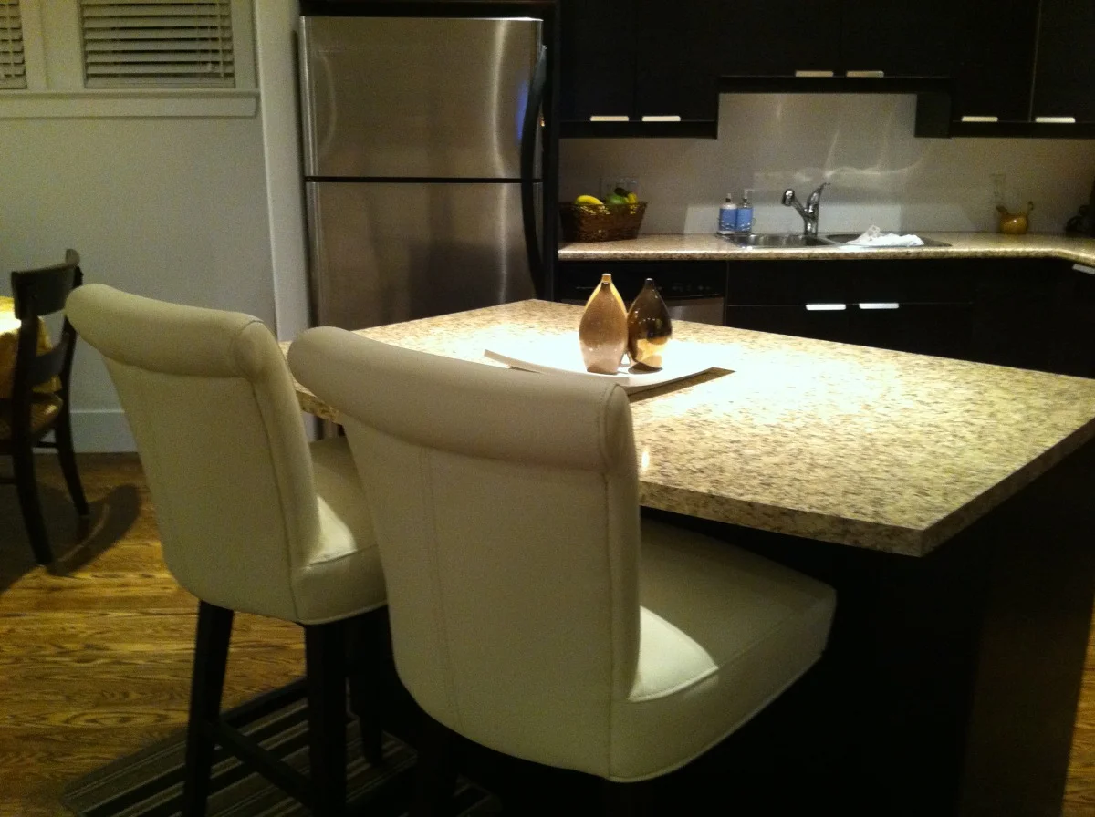 kitchen & eating place.jpg