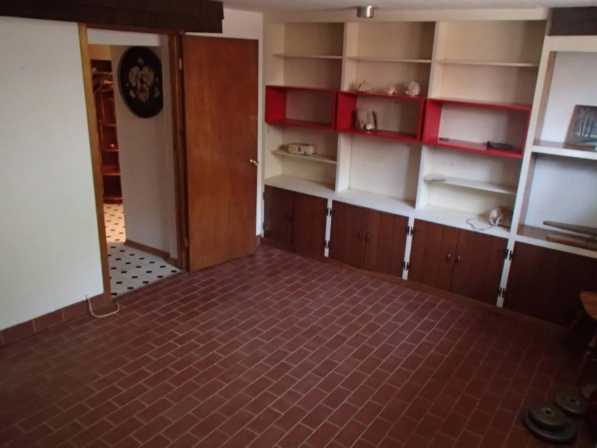 basement room.jpg