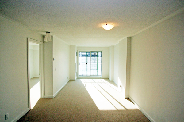 3 living room.jpg