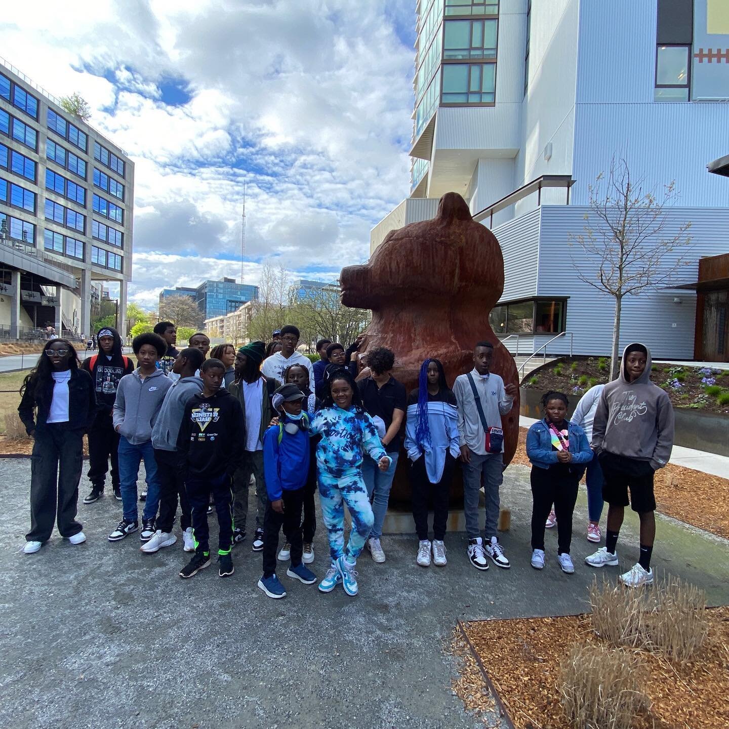Kids On Point @ A+ Squash ⭐️ 
A fantastic Saturday with @kidsonpointchs visiting us from Charleston, SC! We started the day with a walk up the Beltline, taking in some of Atlanta&rsquo;s most iconic scenery. The afternoon was full of exciting matches