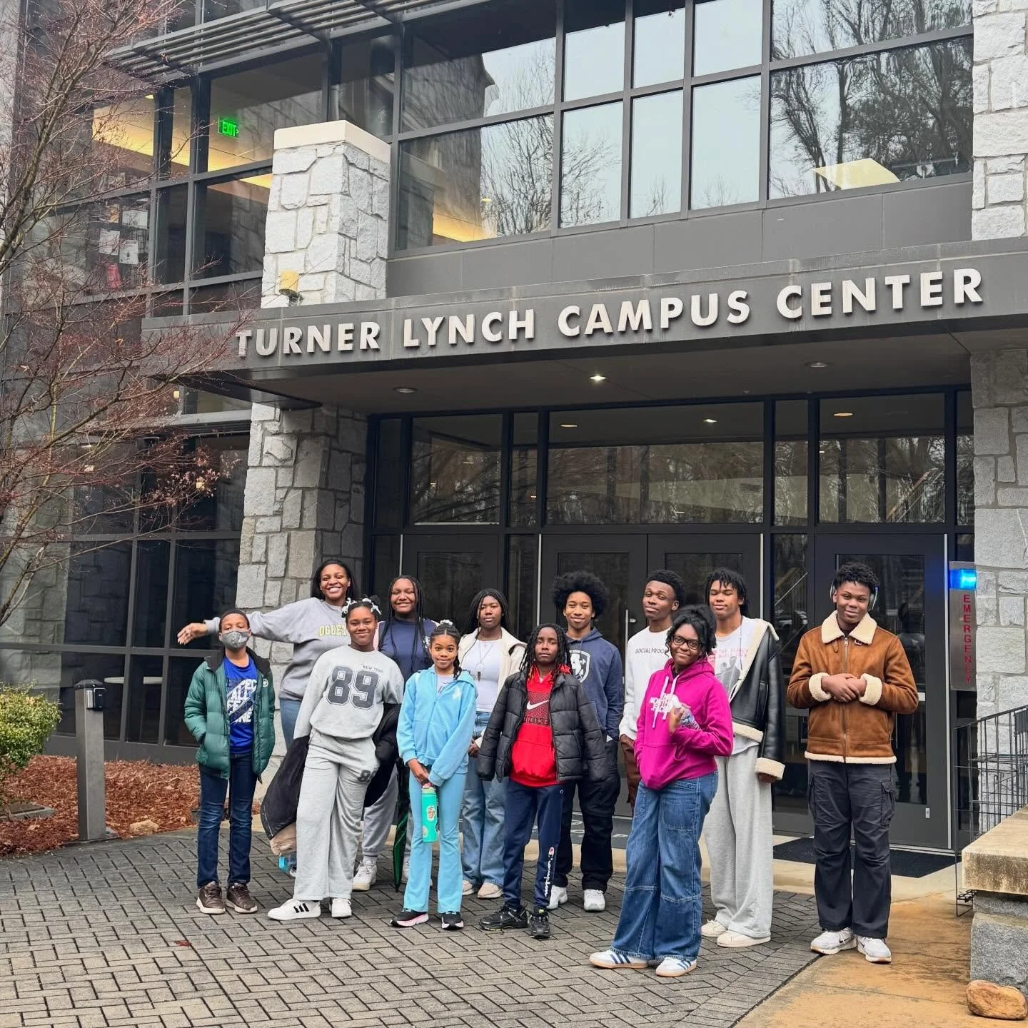 A+ Squash took a trip to Oglethorpe University, led by our very own alumna and current OU senior Kennedie! Students toured the beautiful campus, learned about student life and the various opportunities OU has to offer! We wrapped up the afternoon che