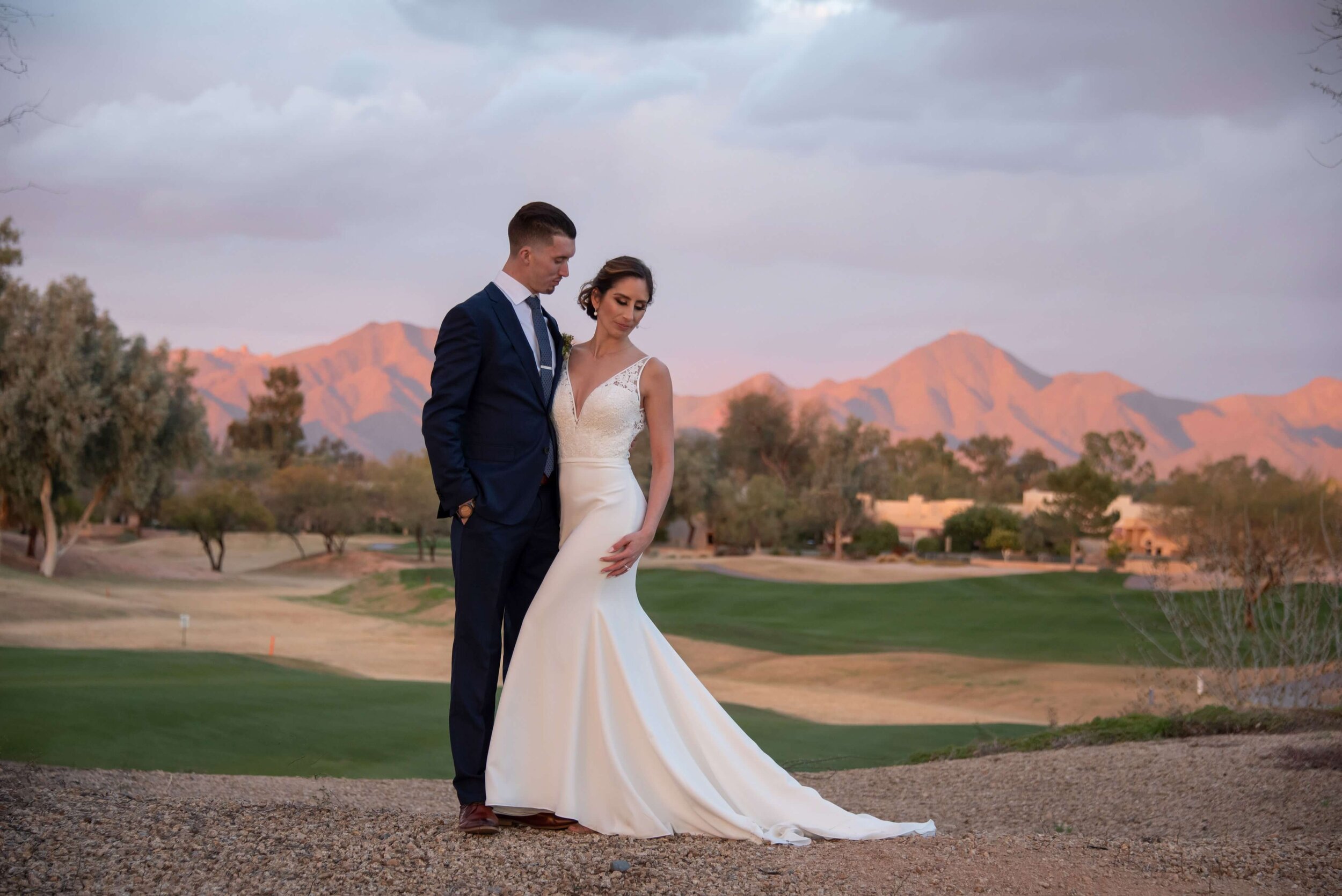 Bride and groom at sunset at Gainey Ranch Golf Club in Scottsdale, Arizona