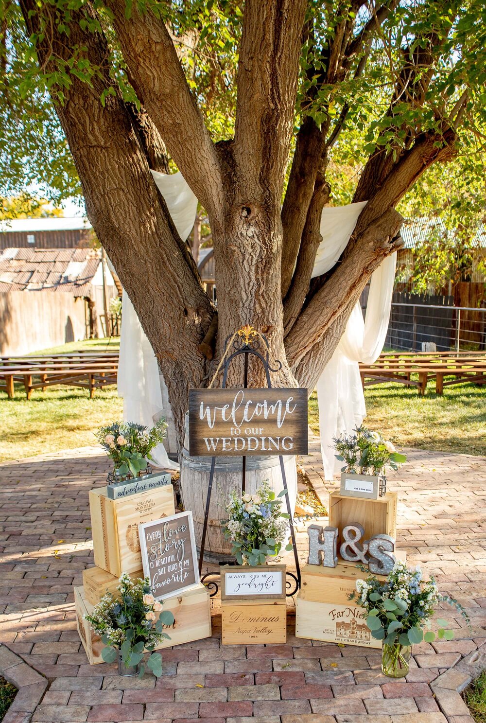 Wedding welcome sign at The Barn at UVX Rustic Ranch in Cottonwood, Arizona