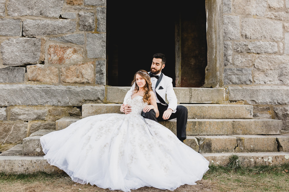 N&A_ Bridal Session Old Stone Church-20.jpg