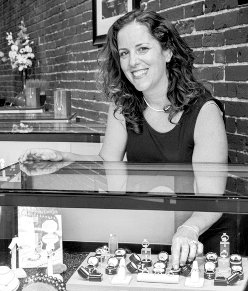 no-strangers-diamond-ring-online-in-store-portland-malka-diamonds.gif